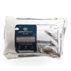 SERTA PERFECT SLEEPER ELITE
20x28 2pk Peaceful Plush Memory Foam Pillows